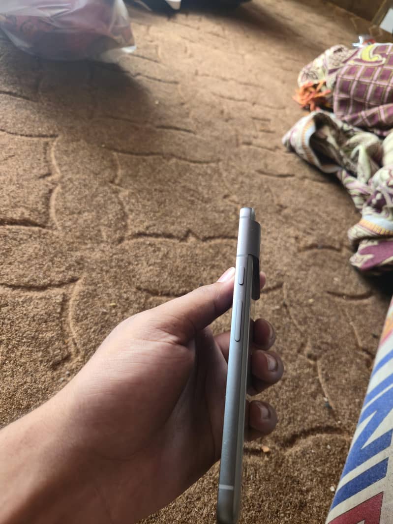 Google Pixel 8 1