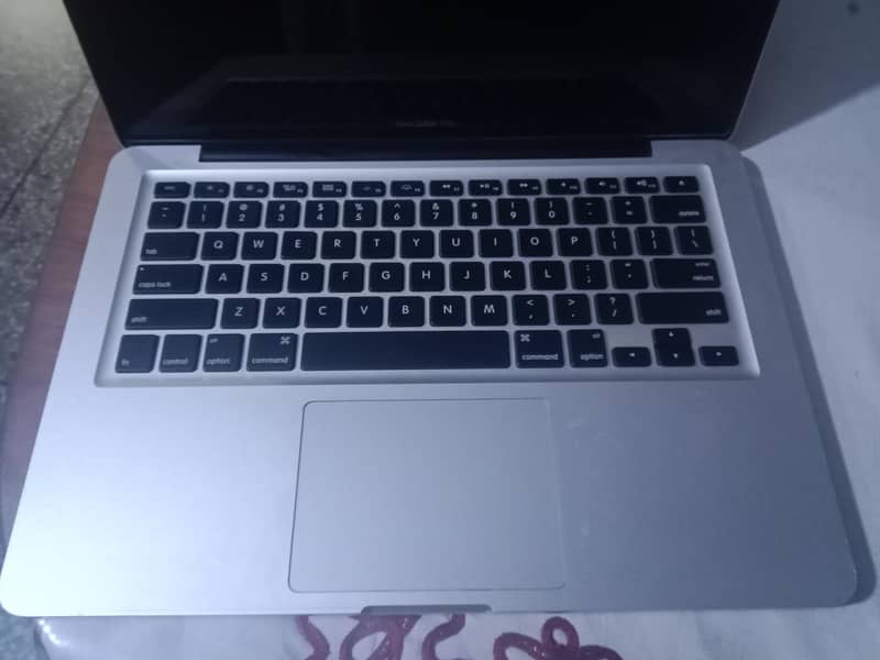 MacBook pro model 2012 core i7 A+ condition 2