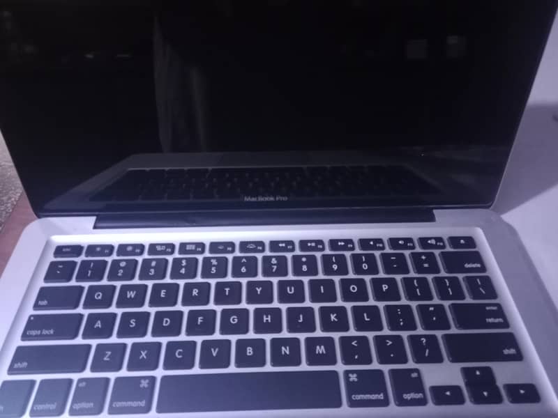 MacBook pro model 2012 core i7 A+ condition 3