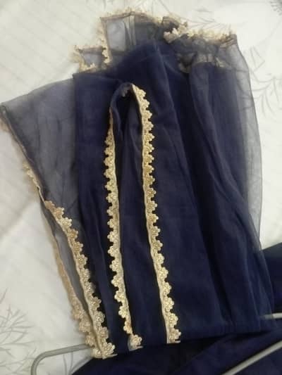 urgent sale 3 PC dress net shirt and duppta full heavy front and back