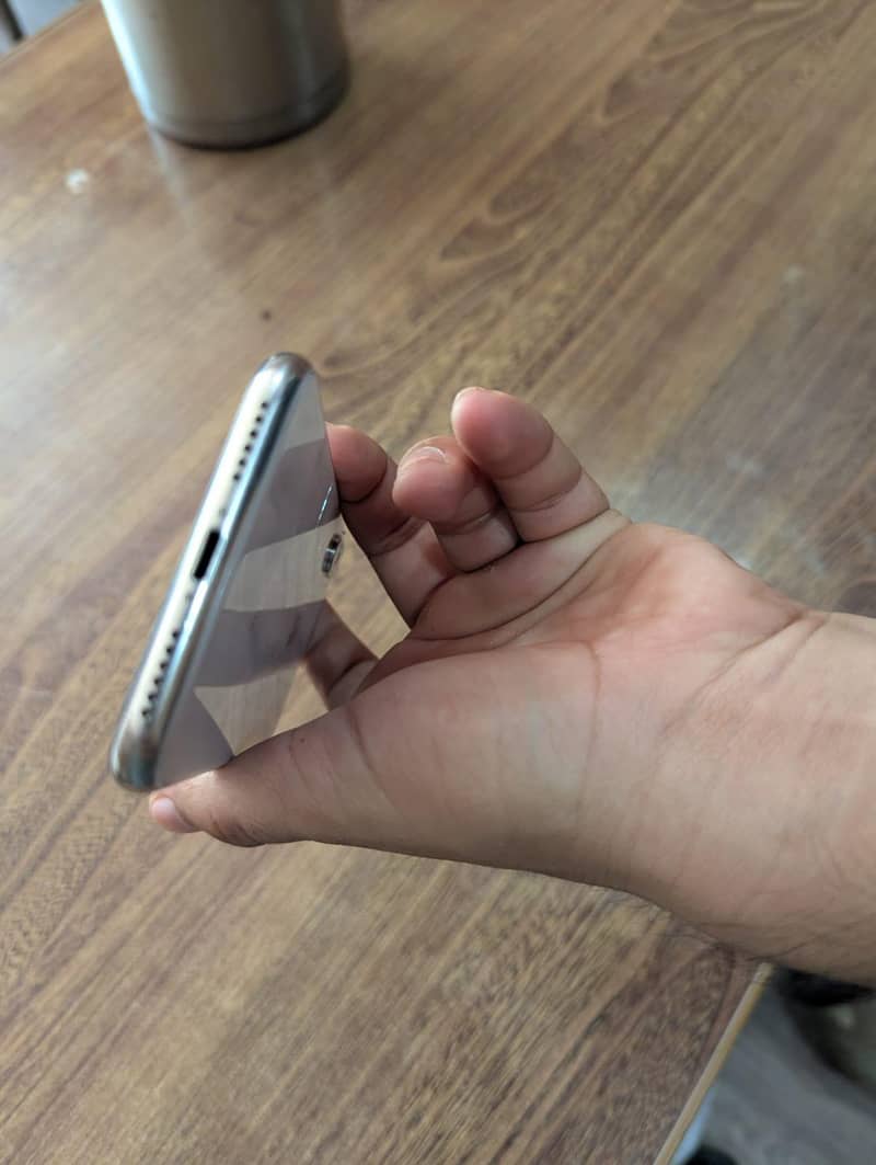 Apple iPhone X 2