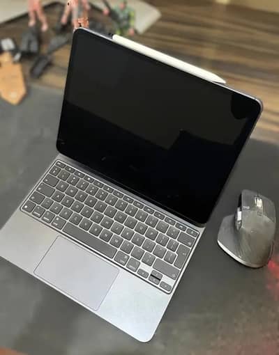 Apple ipad pro M4 complete box