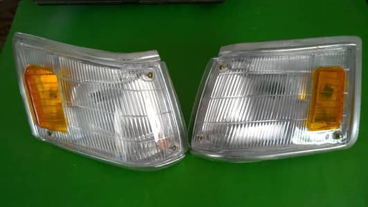 Toyota Corolla EE80 1986 Parking Bumper Lights Back and Garnish Cover