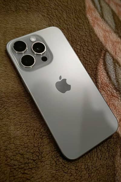 Apple iPhone 15 Pro Max