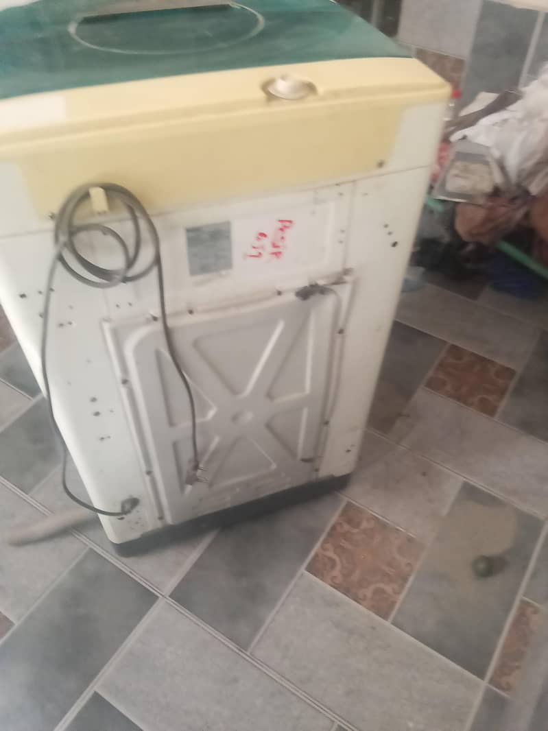 automatic washing machine Haier 1