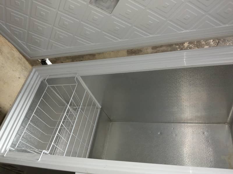 refrigerator 3