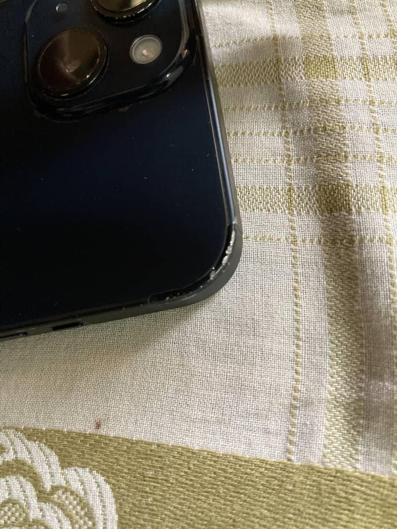 Apple iPhone 14 6