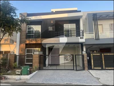 1 Kanal Upper Portion For Rent In G-14/4, Islamabad