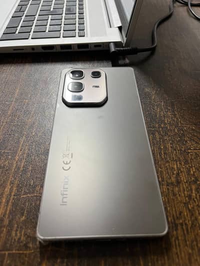 Infinix Note 50 10/9 8+8 256 gb with complete box
