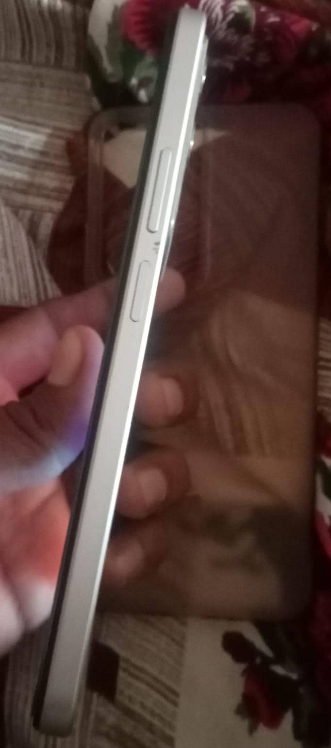 Realme C71 3