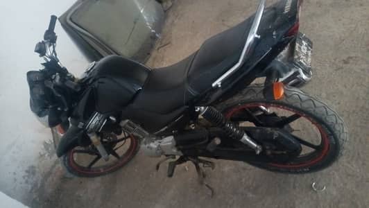 Yamaha YBR 125 2016