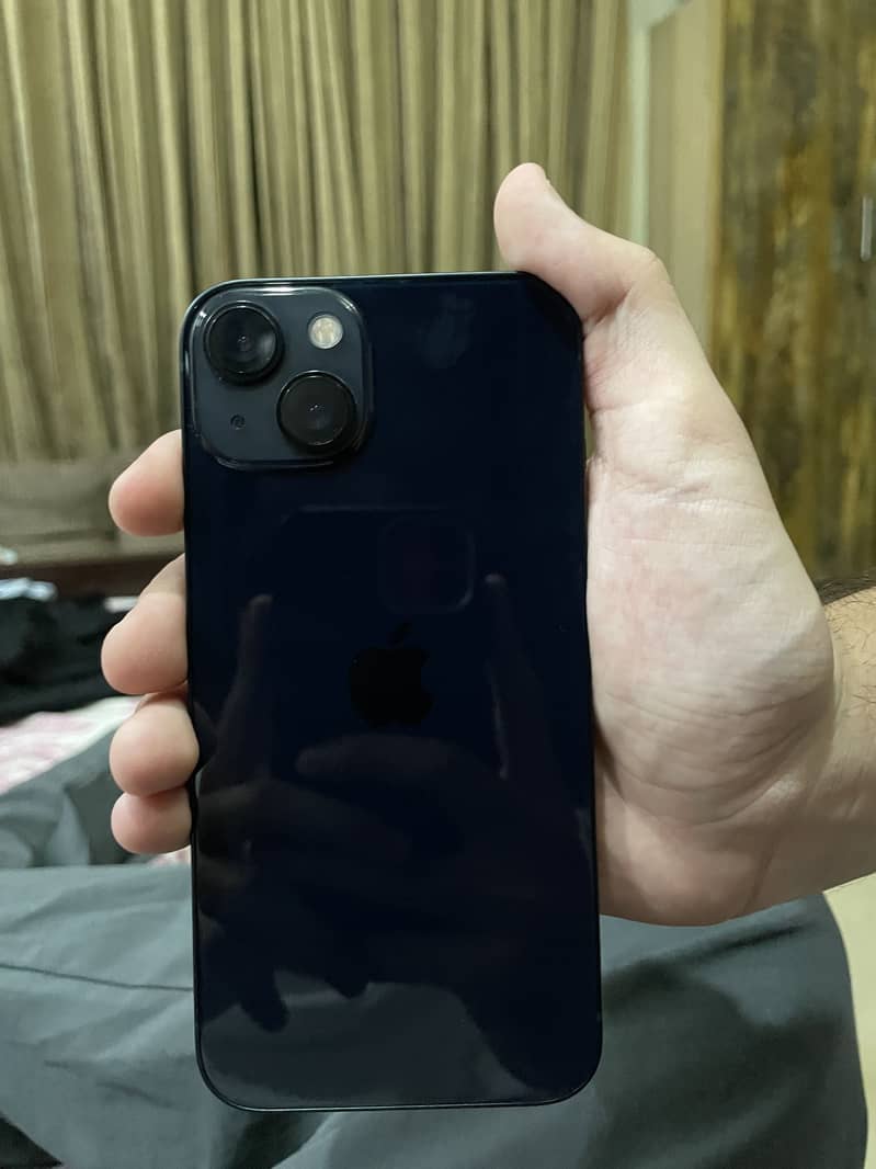 Apple iPhone 13 0