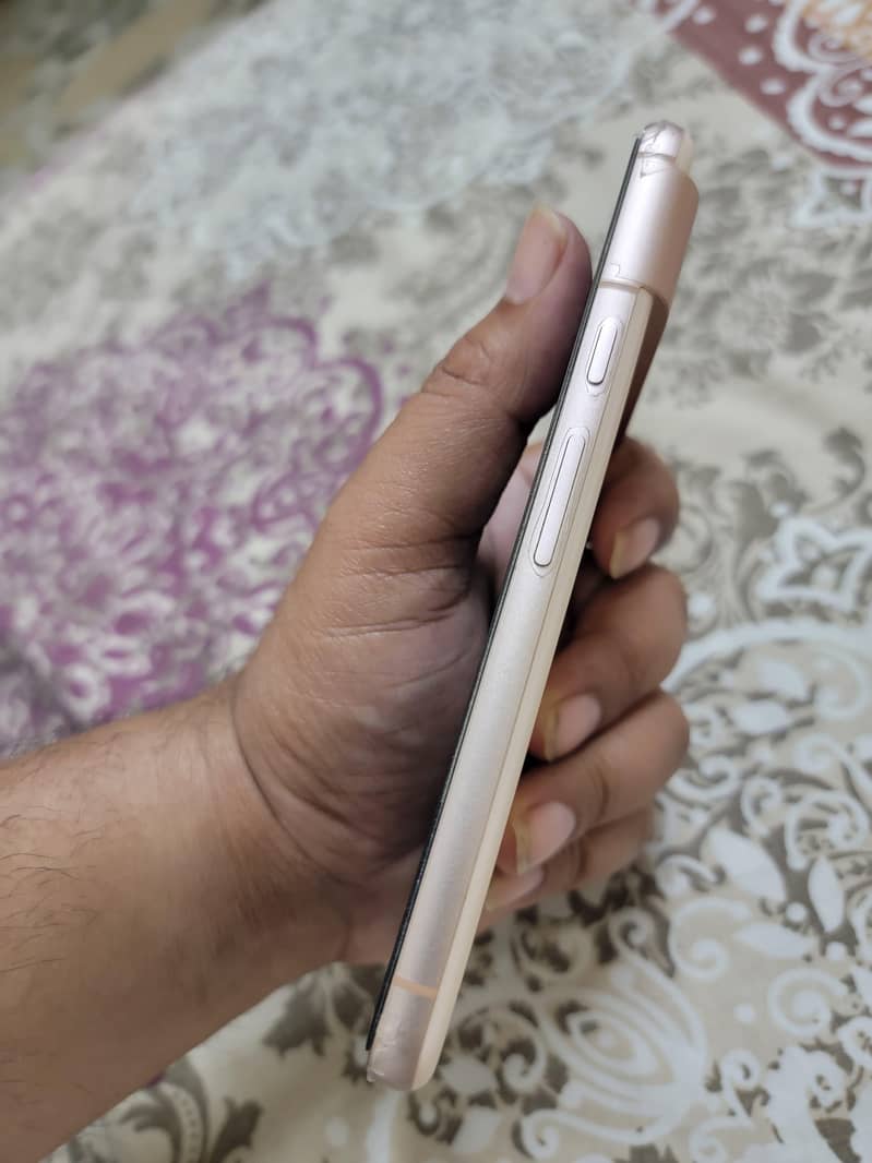 Google Pixel 8 5