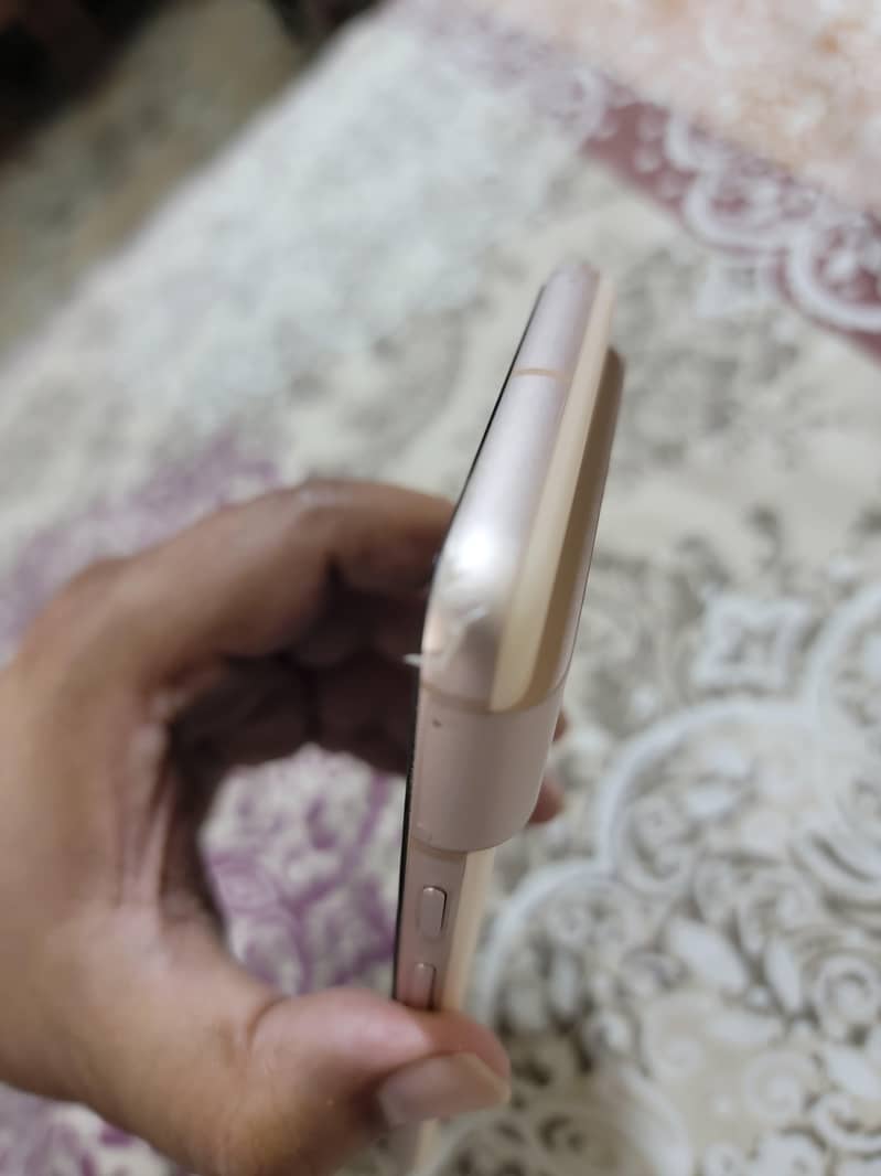 Google Pixel 8 7