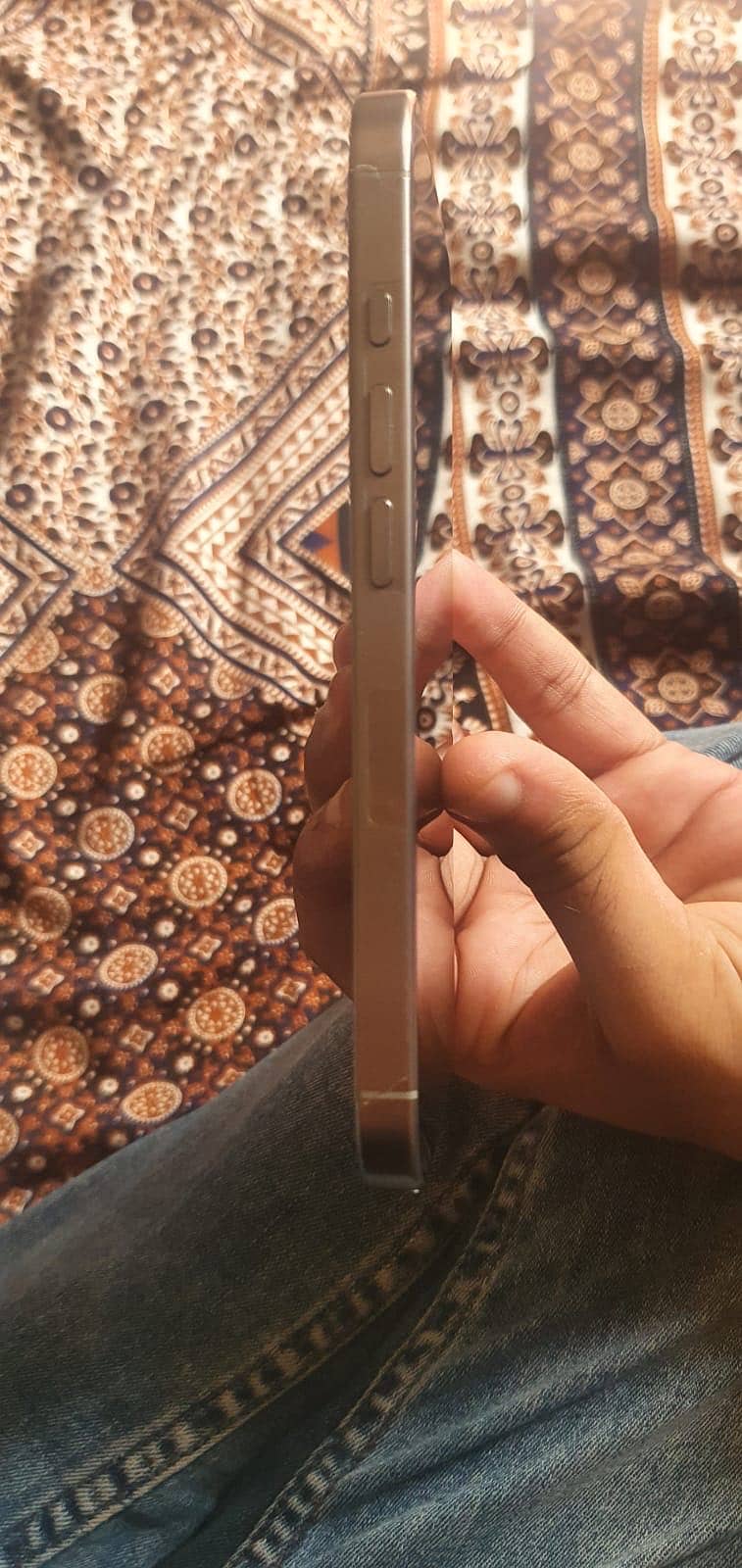 Apple iPhone 16 Pro 7