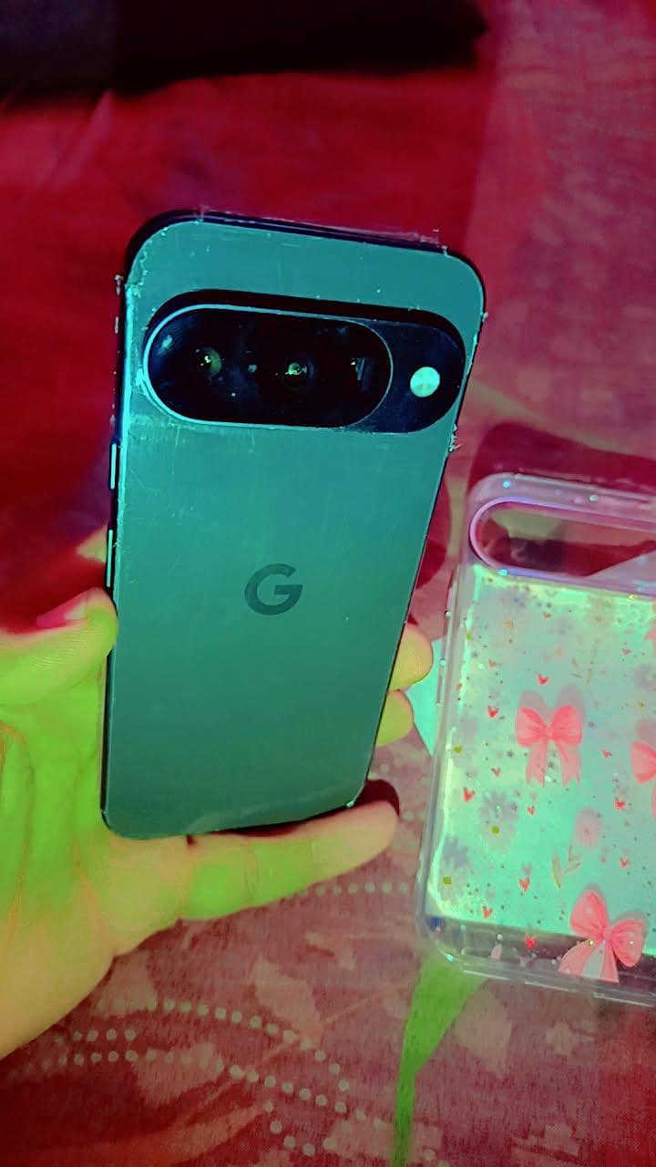 Google Pixel 10 5