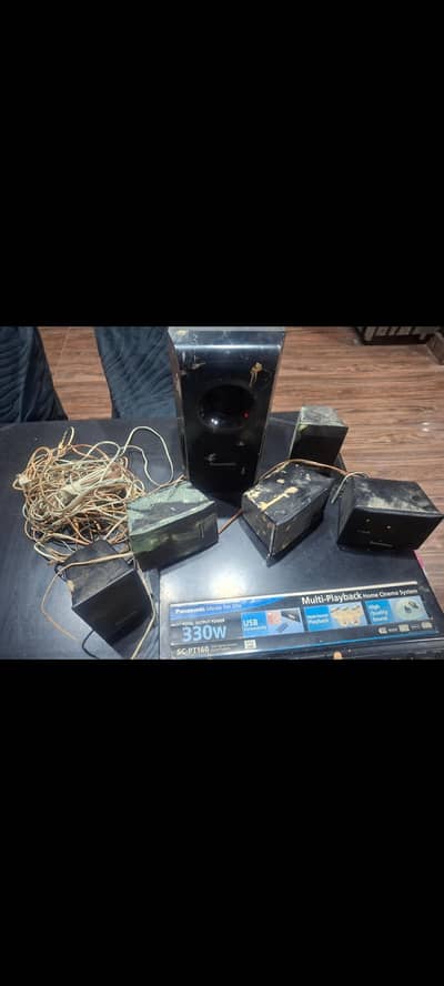 speakers with DVD home theatre system