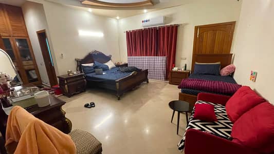 Prime Location 20 Marla House For Sale