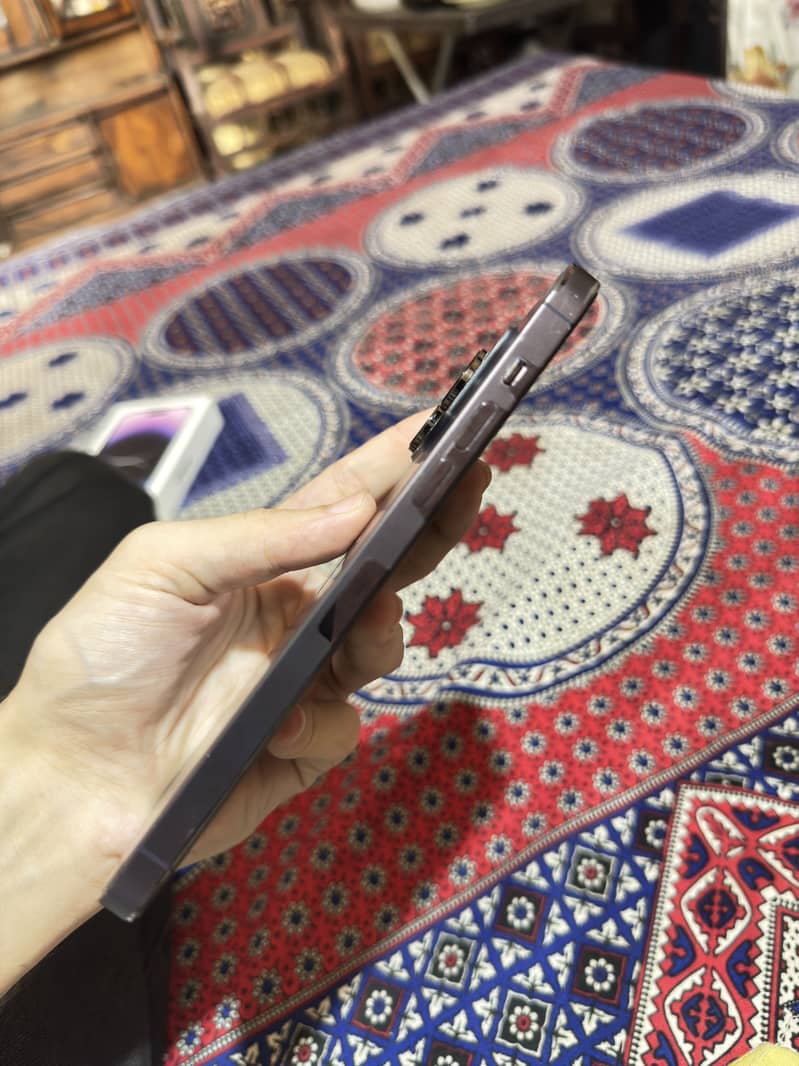 Apple iPhone 14 Pro Max 4