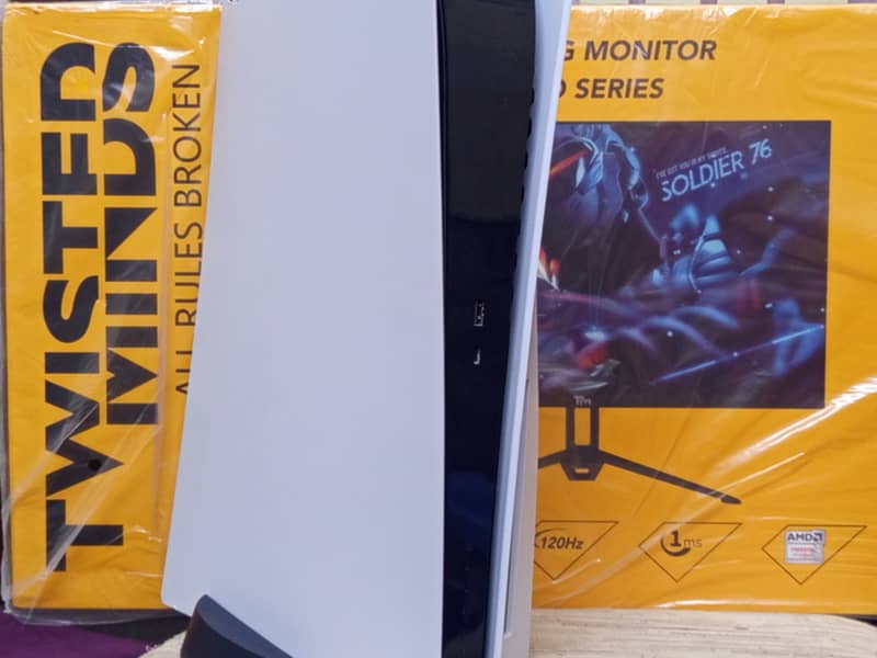 PS5 Complete Set With Montior 1