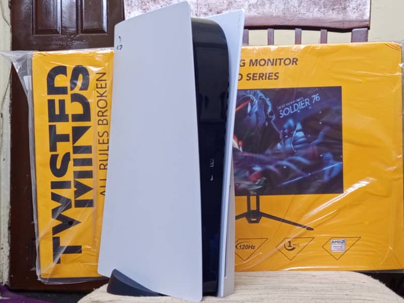 PS5 Complete Set With Montior 2