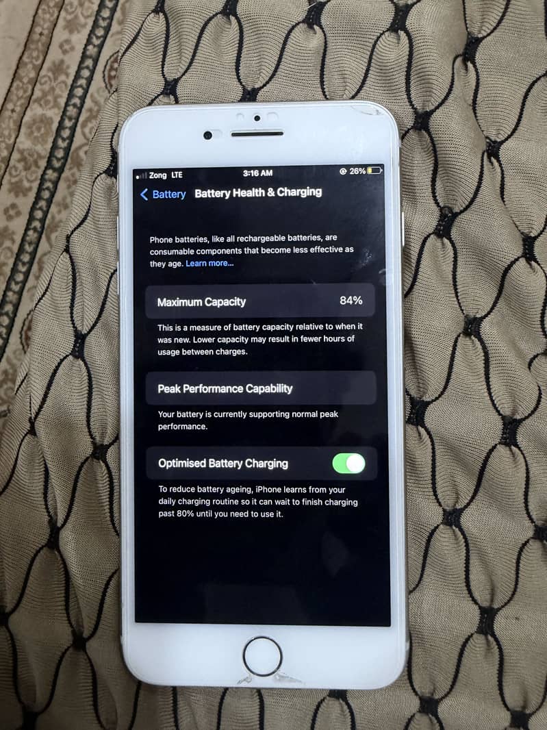Apple iPhone 8 Plus 1