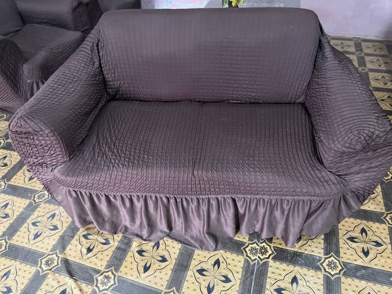 Secondhand sofas set With Covers 4