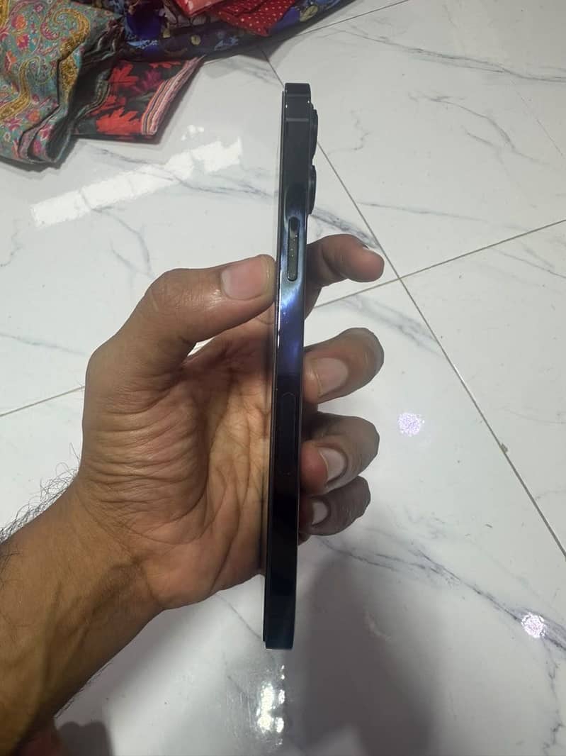 Apple iPhone 12 Pro Max 1