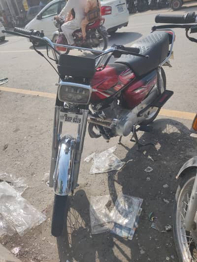 united 125
