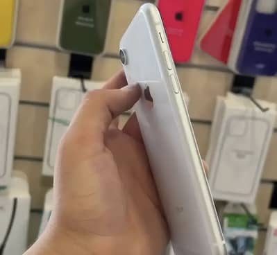 Apple iPhone XR