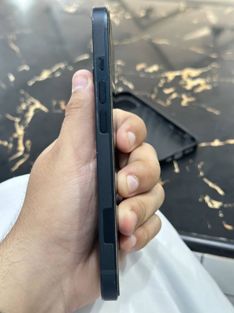 Apple iPhone 14 1