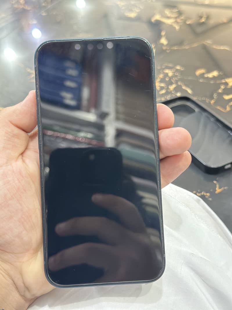 Apple iPhone 14 5