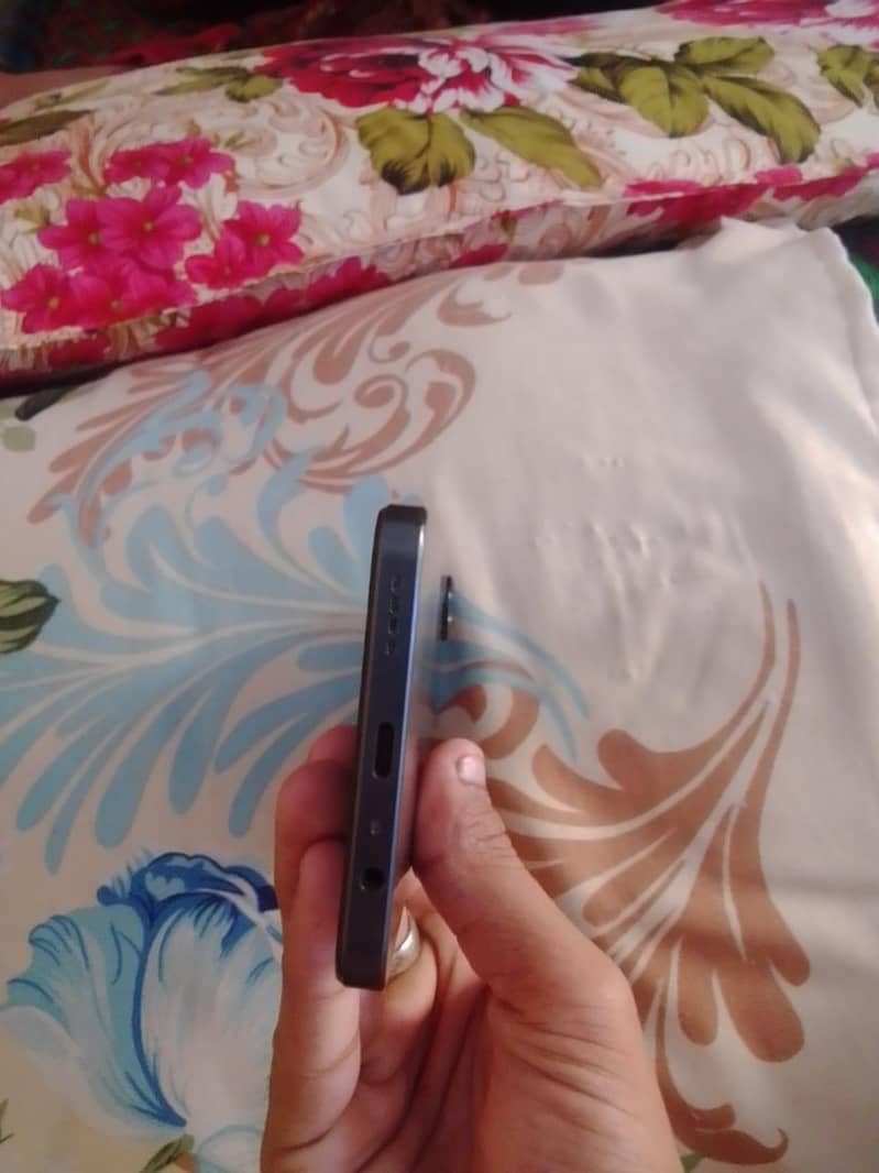 Realme Note 60x 2
