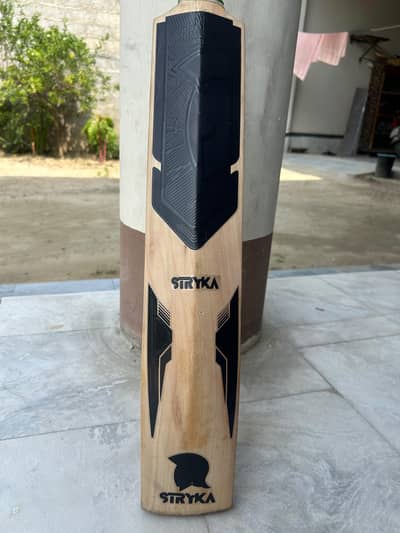 Cricket Hardball leather ball bat 10/10 condition new bat