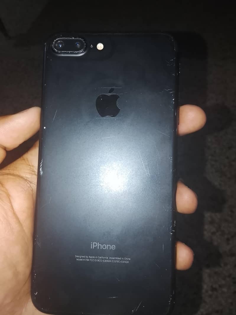 Apple iPhone 7 Plus 0