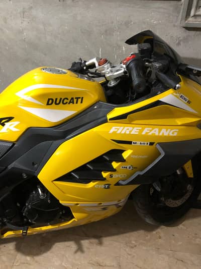 Ducati 400cc self start 10by 10 condition