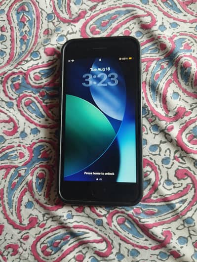 Apple iPhone SE