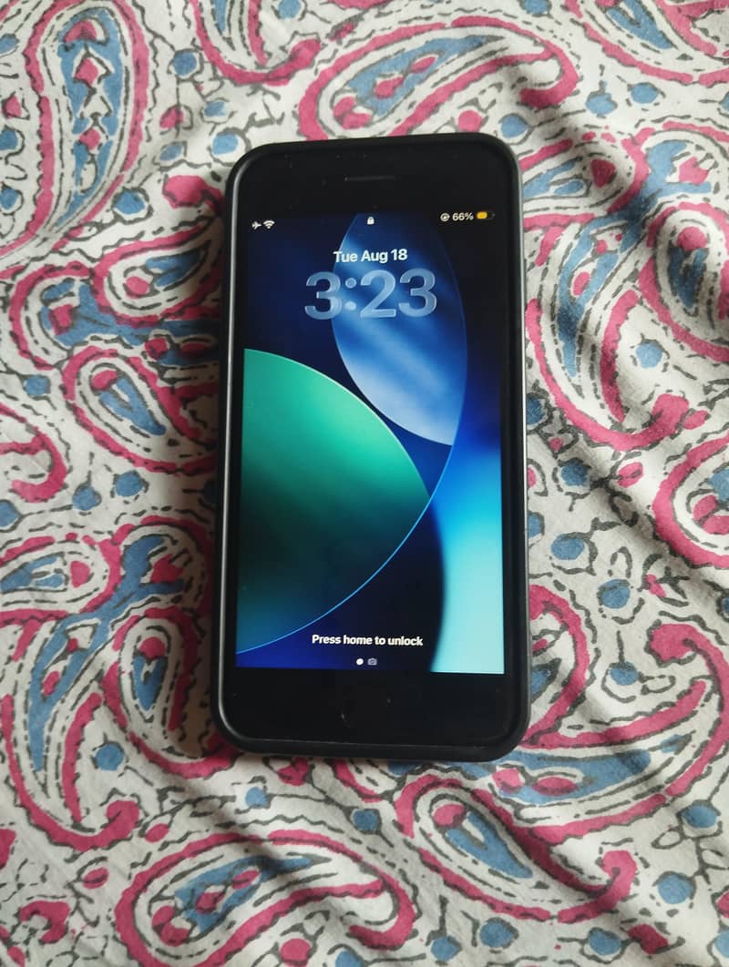 Apple iPhone SE 0