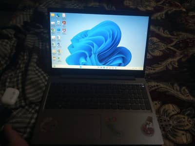 lenovo i3 8 Generation