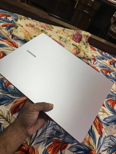 Samsung Galaxy Book Edge 4 - Touch Screen