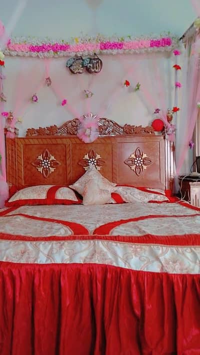 bed & one  set table