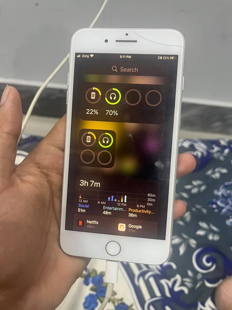 Apple iPhone 7 Plus 3