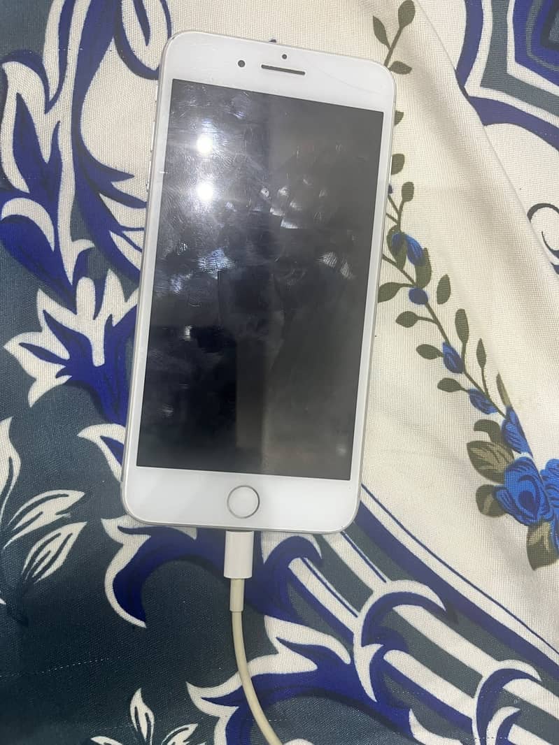 Apple iPhone 7 Plus 4