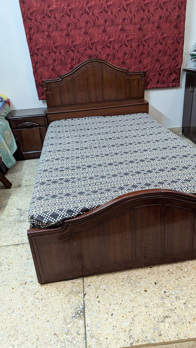 Single bed with side table 2
