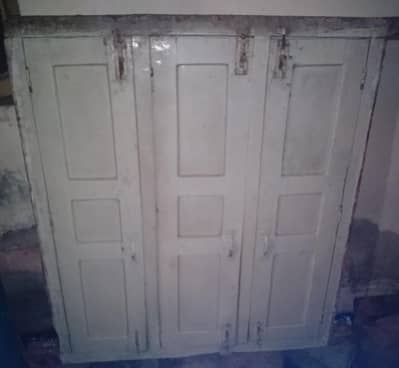 5,500 wodend window  3.5 / 4 for sale 10/8 position