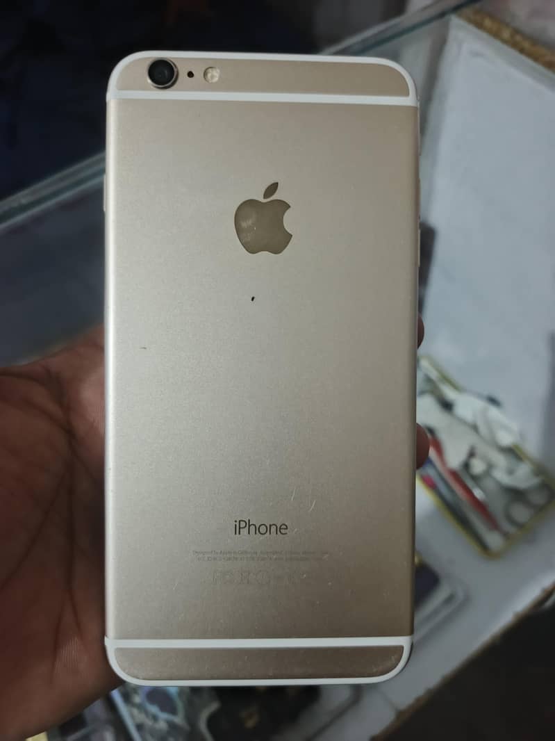 Apple iPhone 6 Plus 0