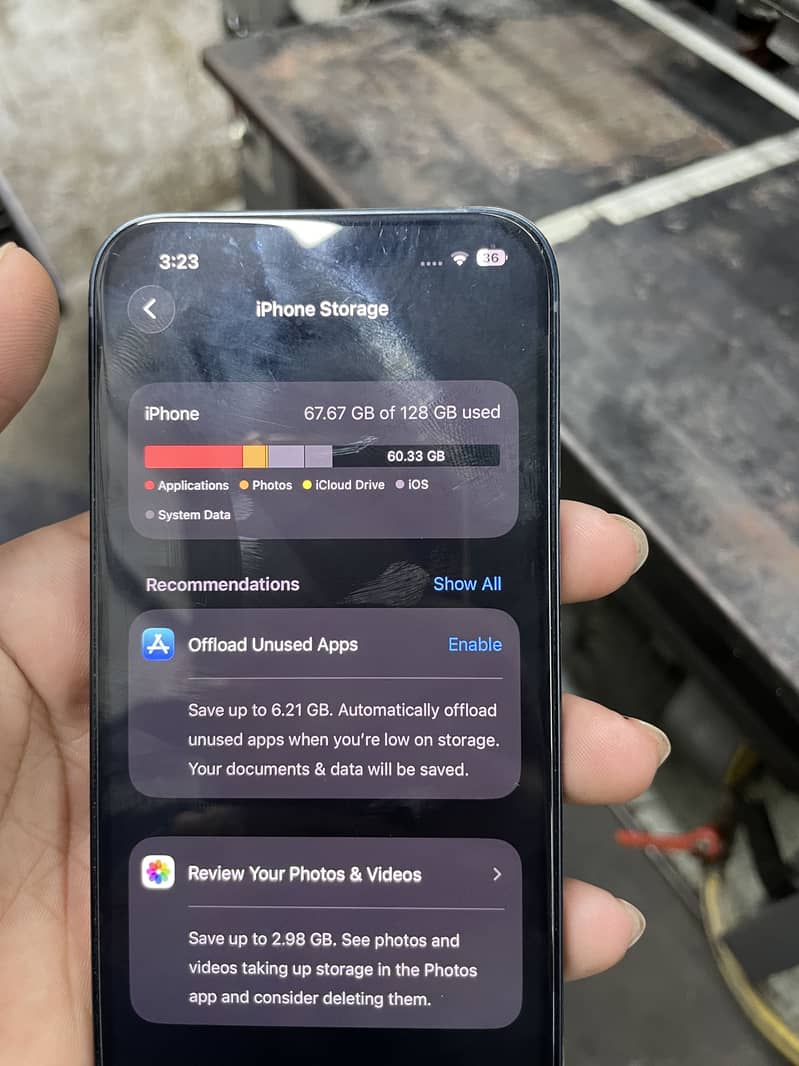 Apple iPhone 13 2