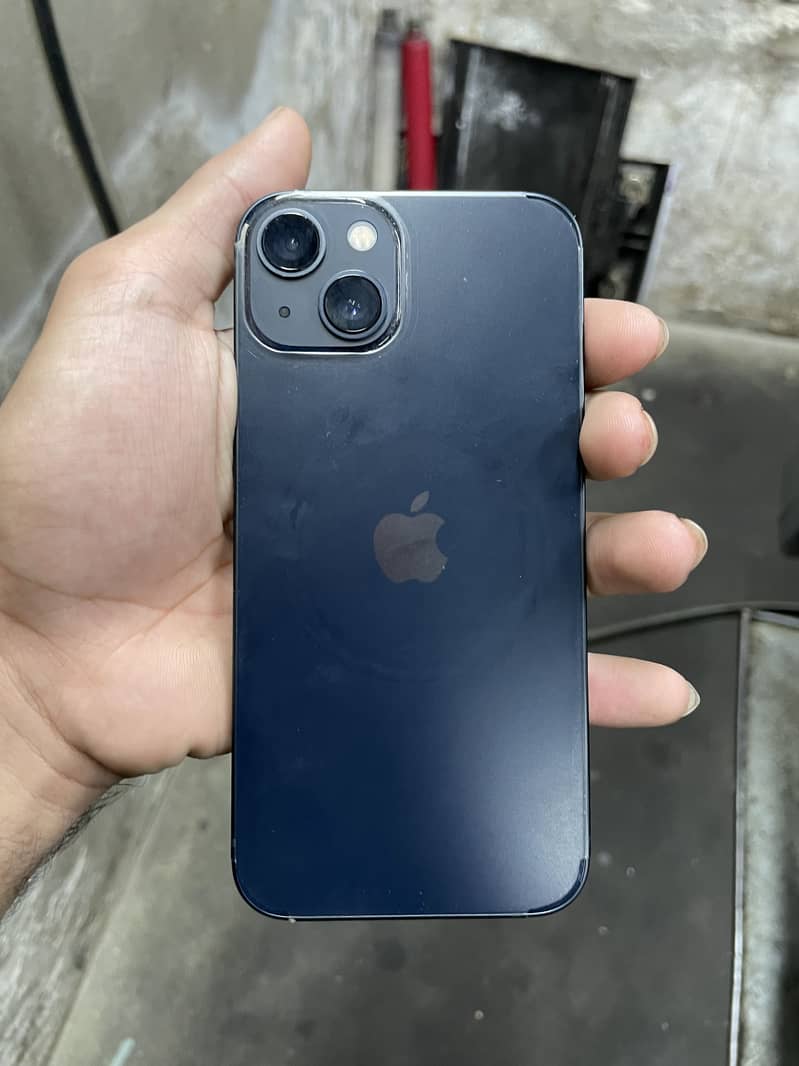 Apple iPhone 13 5