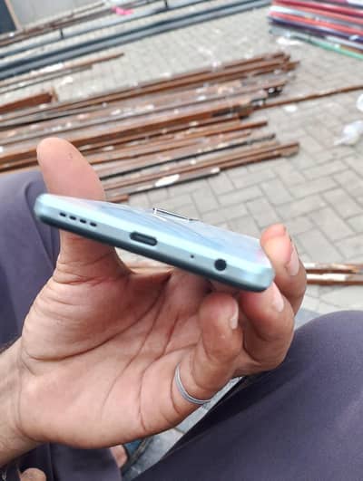 Vivo Y21