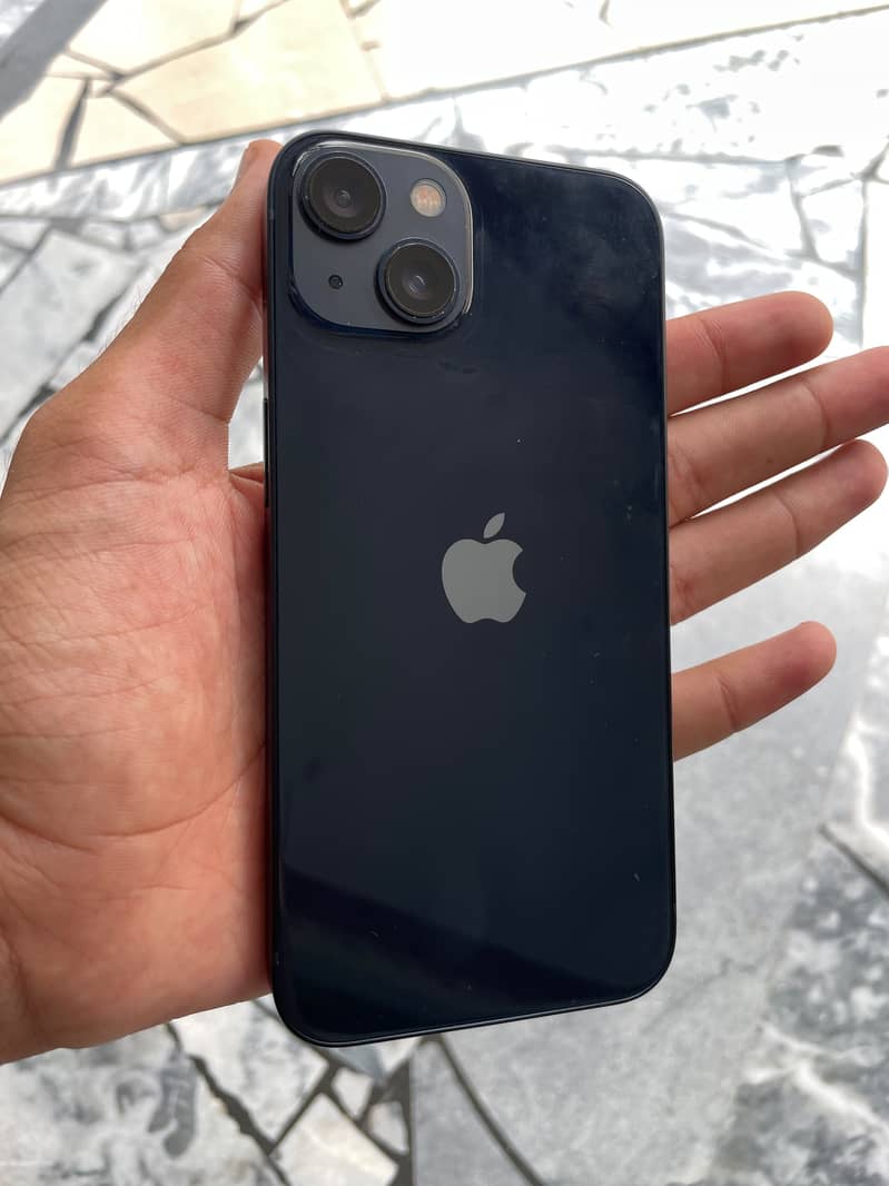 Apple iPhone 13 5